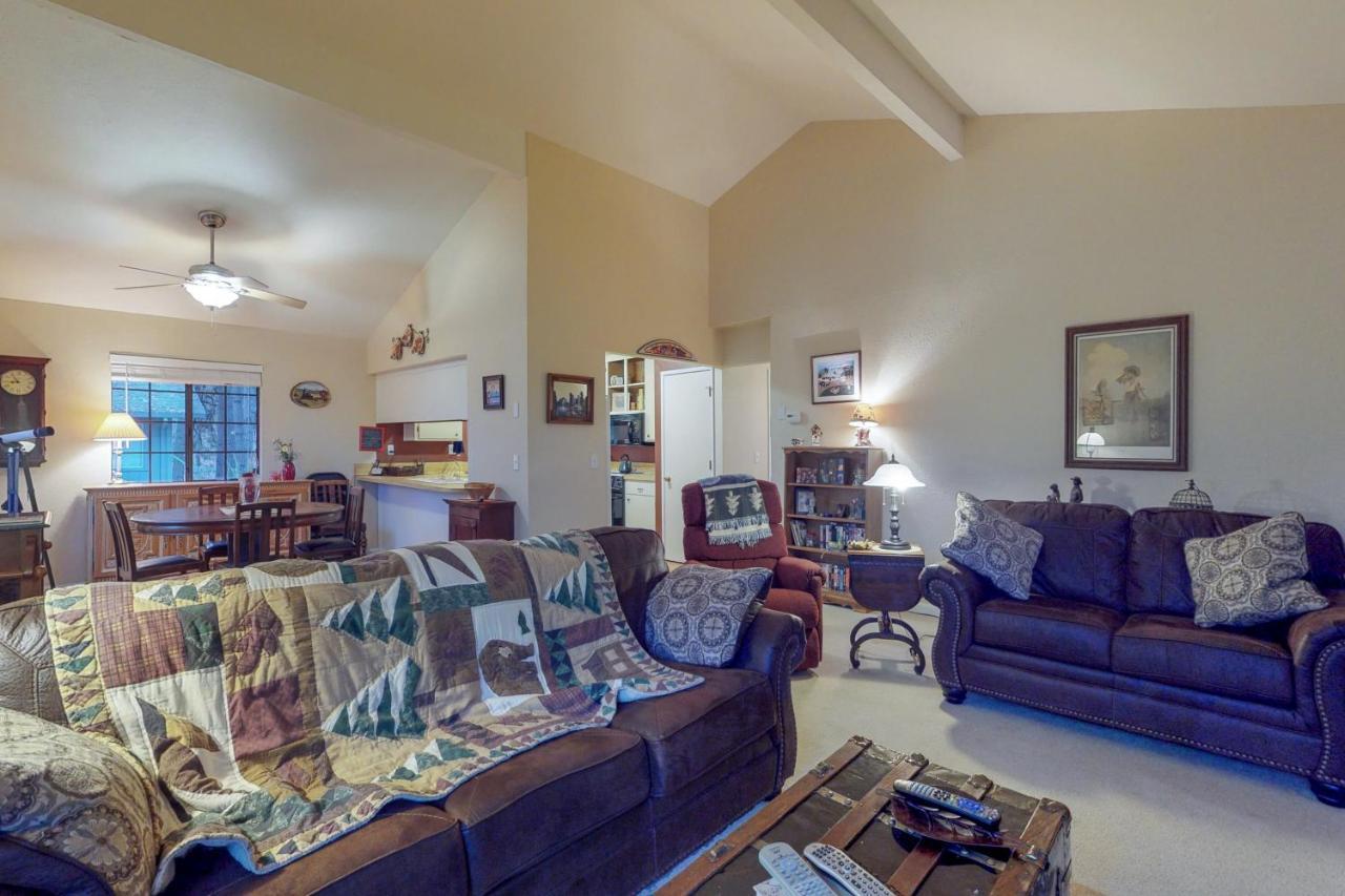 Charm By The Lake Groveland Exterior photo